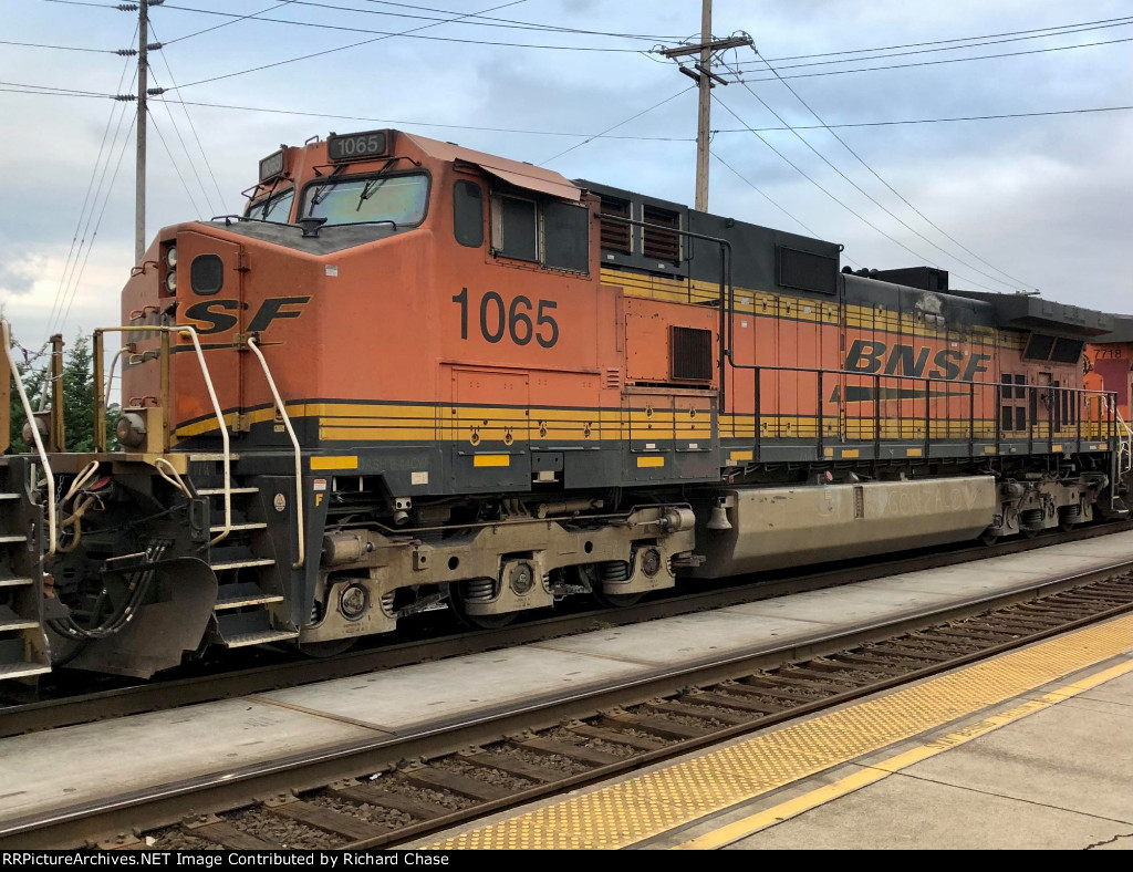 BNSF 1065